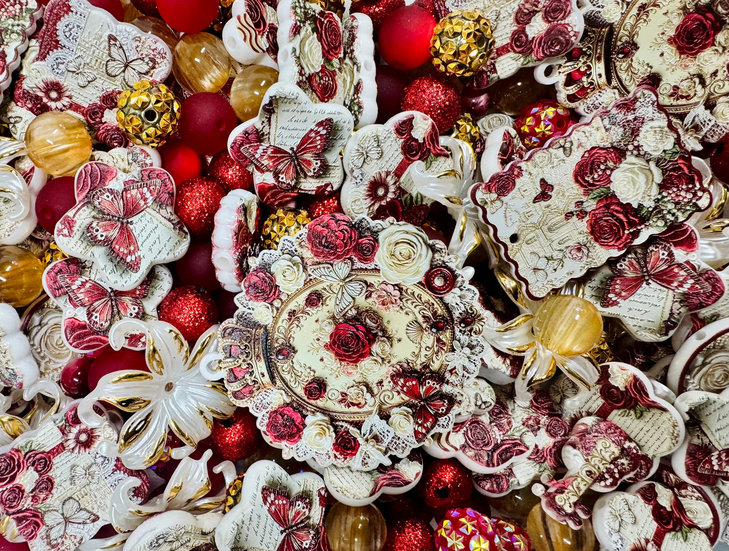 Vintage Red Rose mix