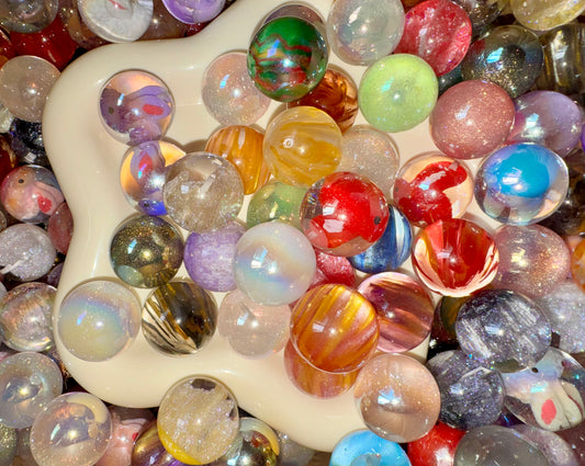 25mm resin beads