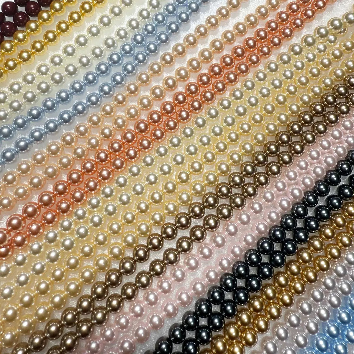 Glass pearl beads